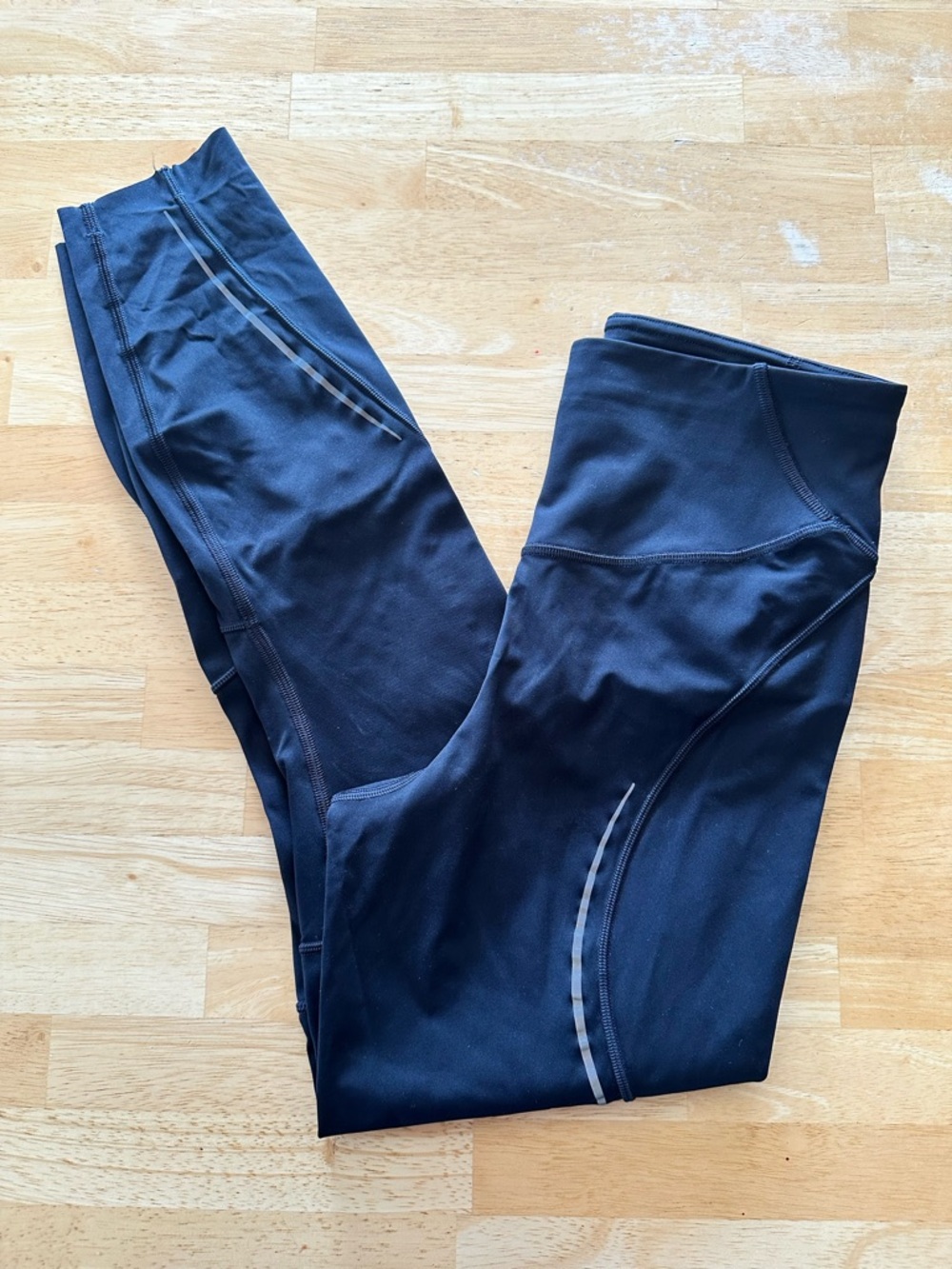 Lululemon reflective leggings size 4